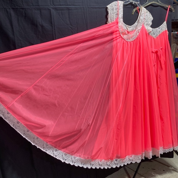 Vintage Nightgown and Robe Set by Claire Sandra by Lucie Ann of Beverly Hills - Picture 2 of 16